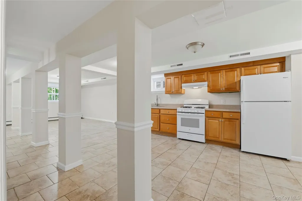817 Quincy Avenue Bronx NY 10465
