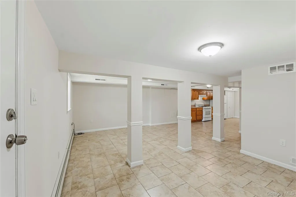 817 Quincy Avenue Bronx NY 10465