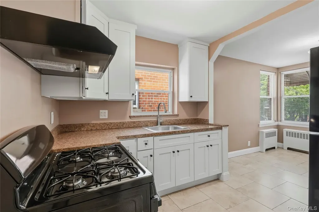 817 Quincy Avenue Bronx NY 10465