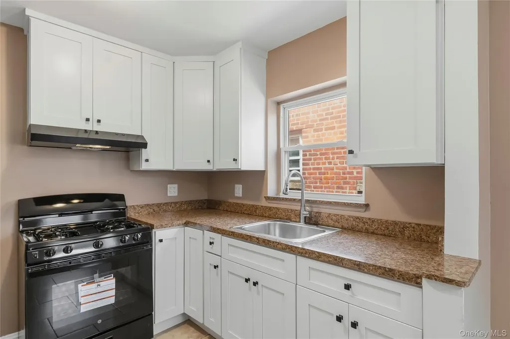 817 Quincy Avenue Bronx NY 10465