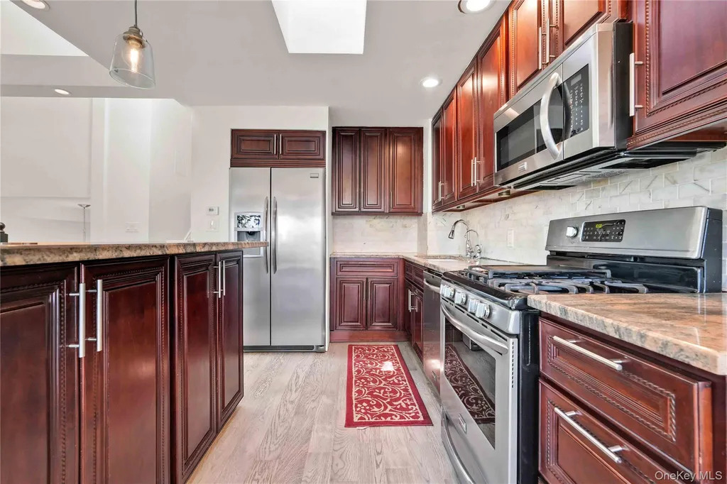 120-09 Riviera Court College Point NY 11356