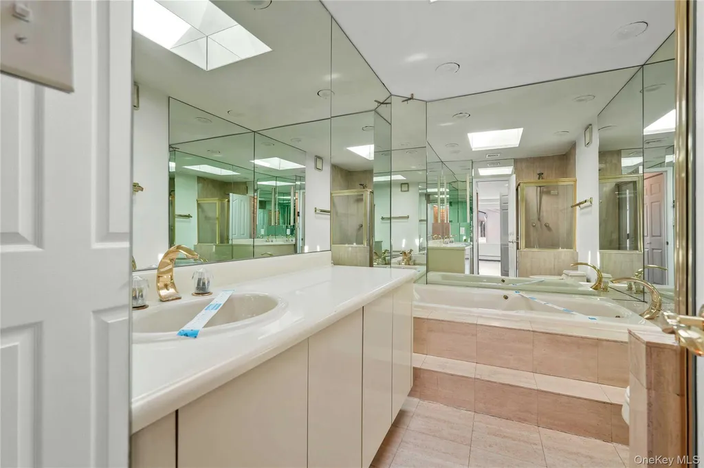 120-09 Riviera Court College Point NY 11356