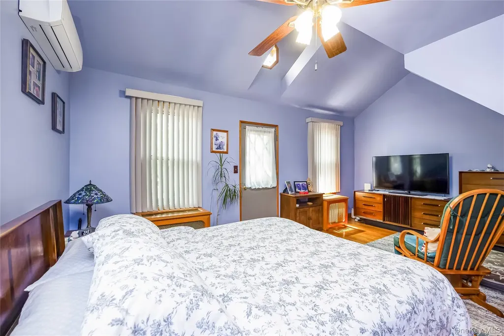 7815 Woodhaven Boulevard Ridgewood NY 11385