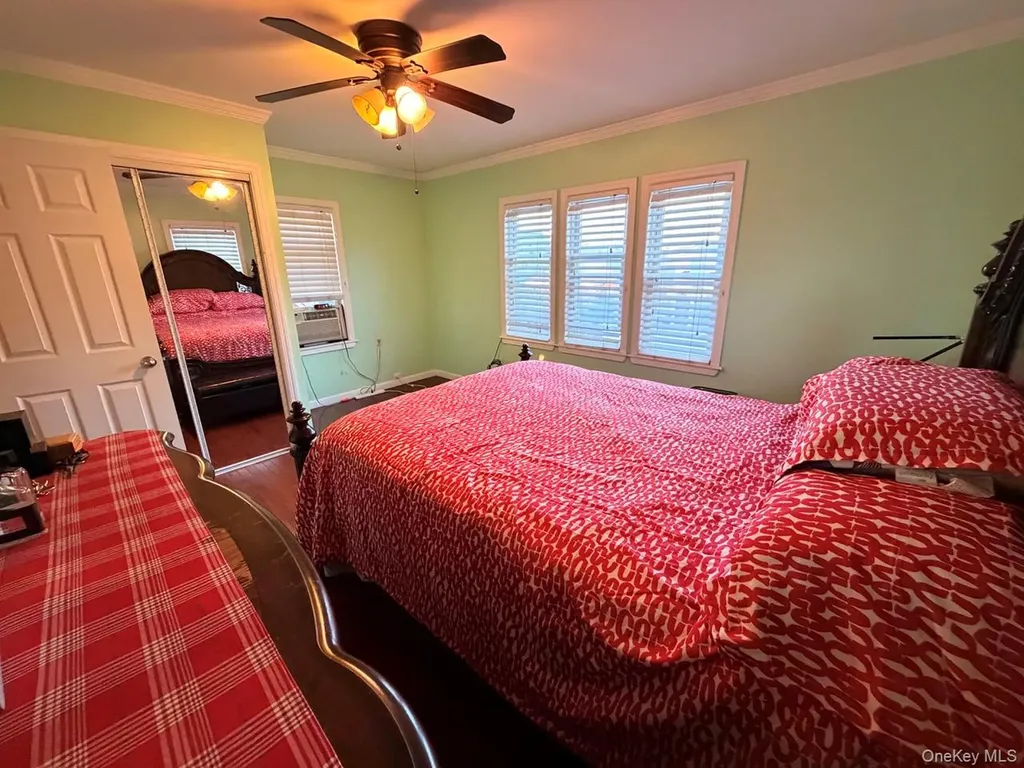 13744 218th Street Laurelton NY 11413
