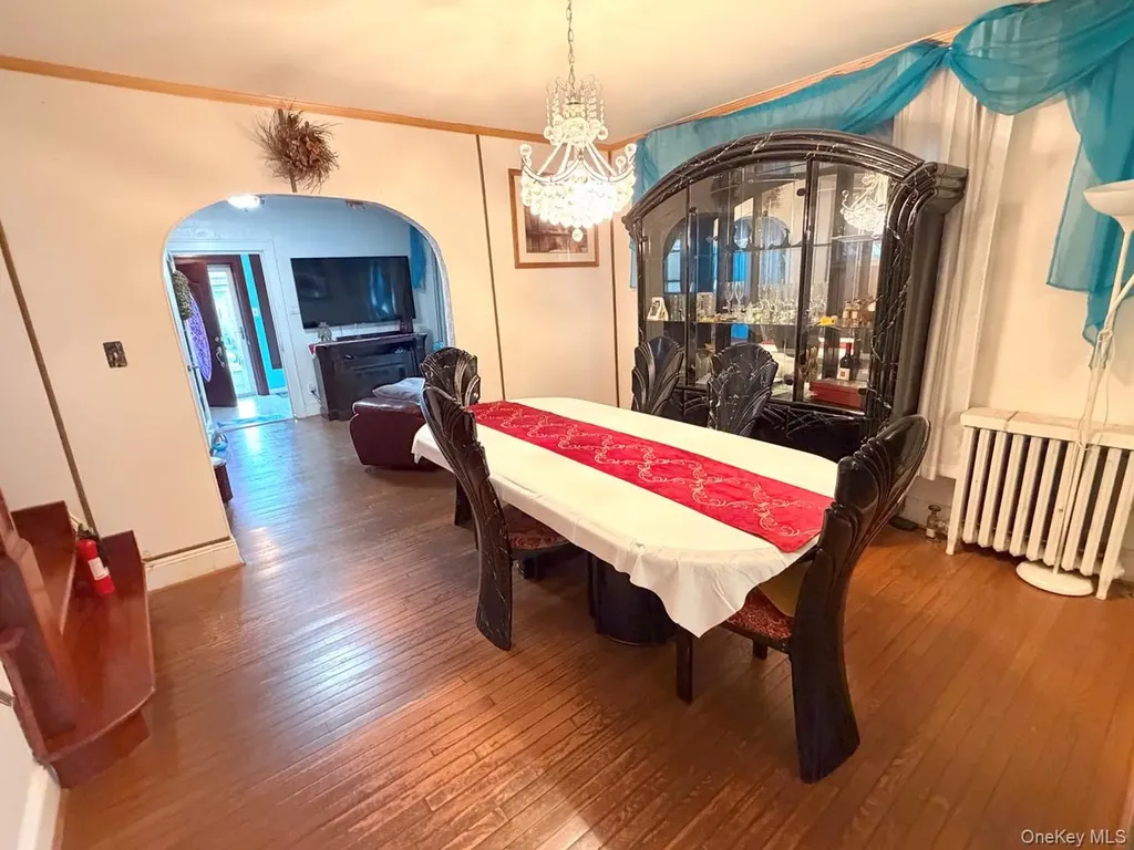 13744 218th Street Laurelton NY 11413