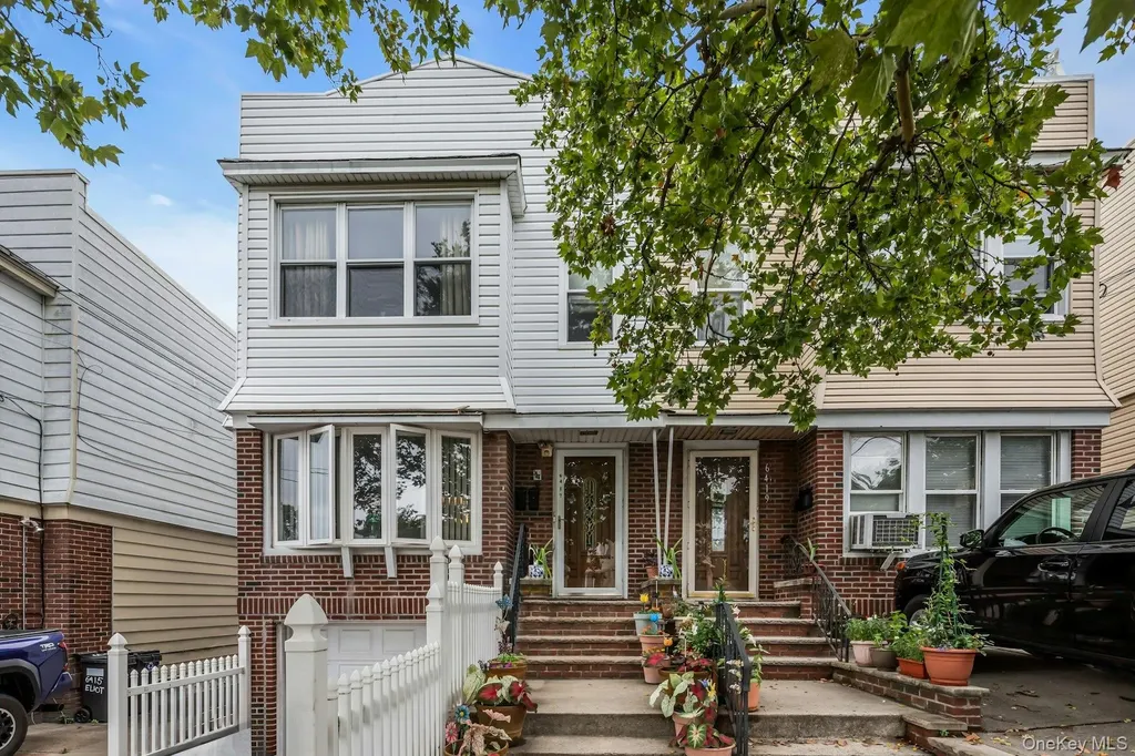 6417 Eliot Avenue Middle Village NY 11379
