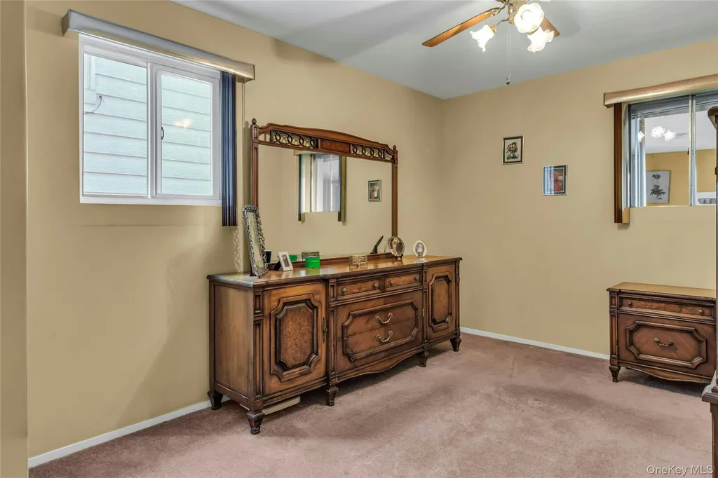 6417 Eliot Avenue Middle Village NY 11379