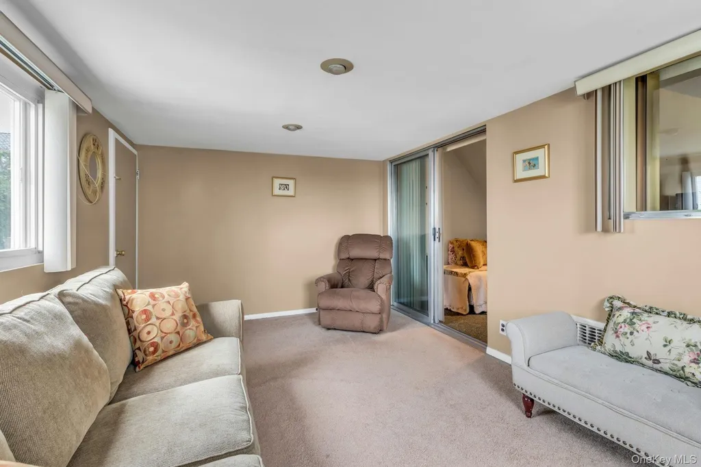 6417 Eliot Avenue Middle Village NY 11379