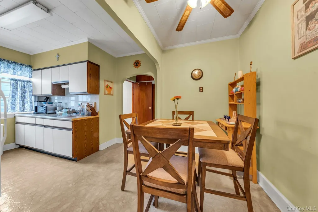 6417 Eliot Avenue Middle Village NY 11379