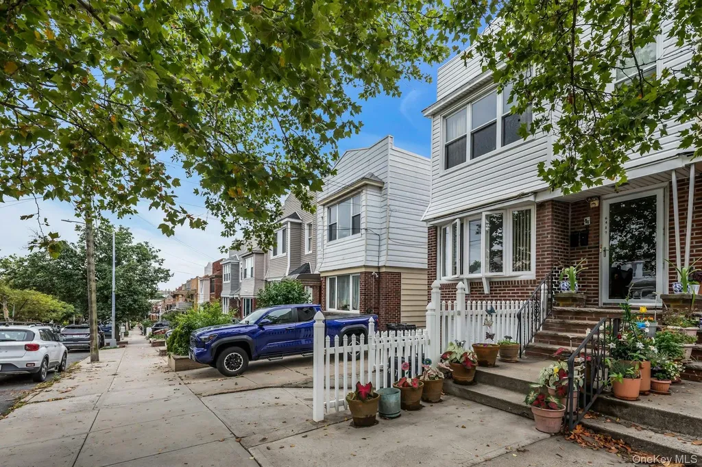 6417 Eliot Avenue Middle Village NY 11379