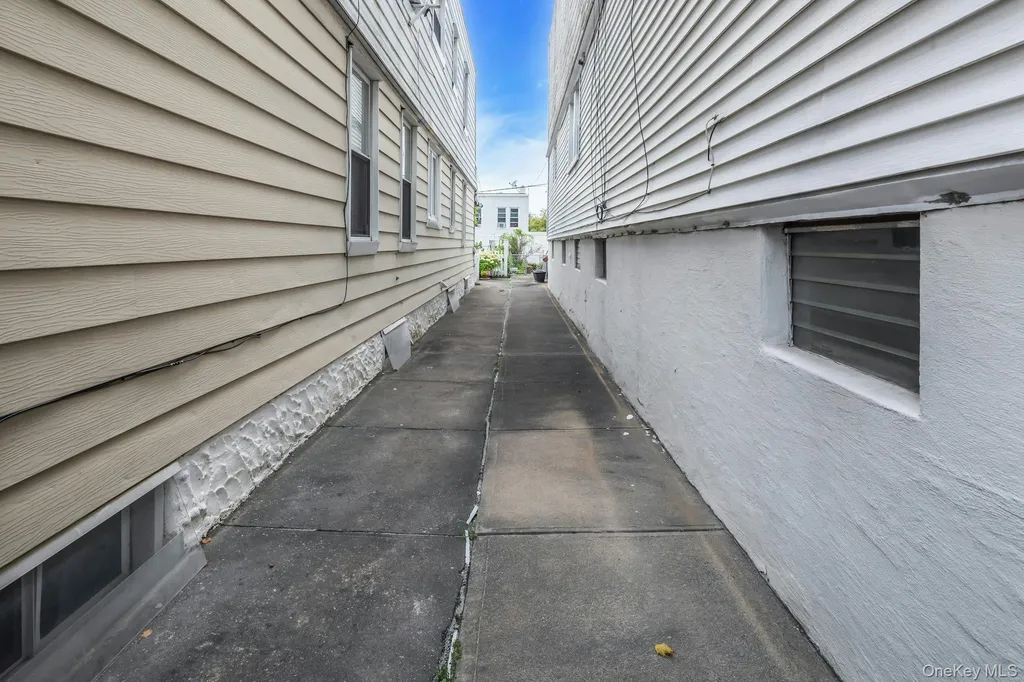 6417 Eliot Avenue Middle Village NY 11379
