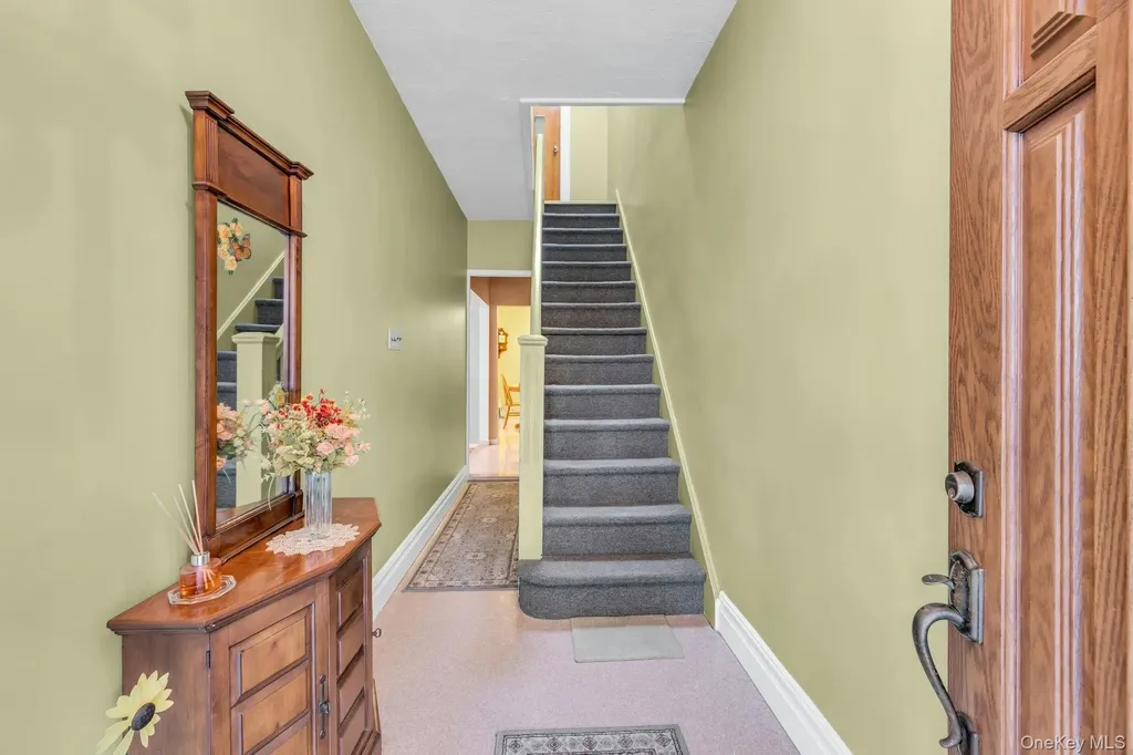 6417 Eliot Avenue Middle Village NY 11379