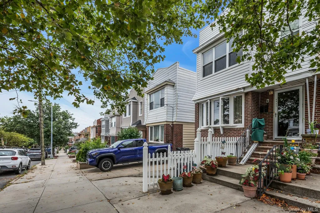 6417 Eliot Avenue Middle Village NY 11379