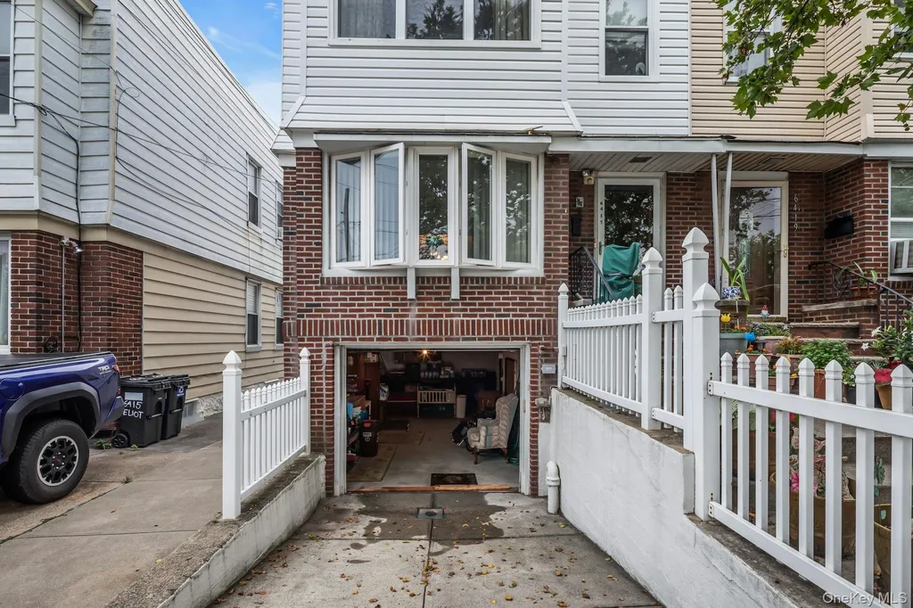 6417 Eliot Avenue Middle Village NY 11379