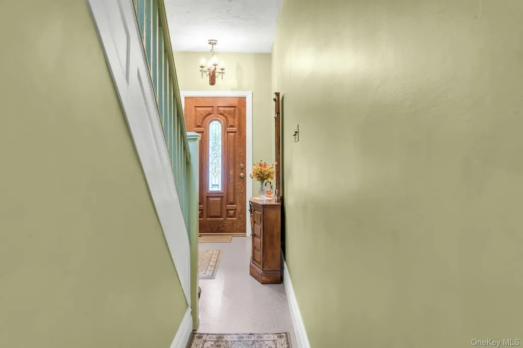 6417 Eliot Avenue Middle Village NY 11379