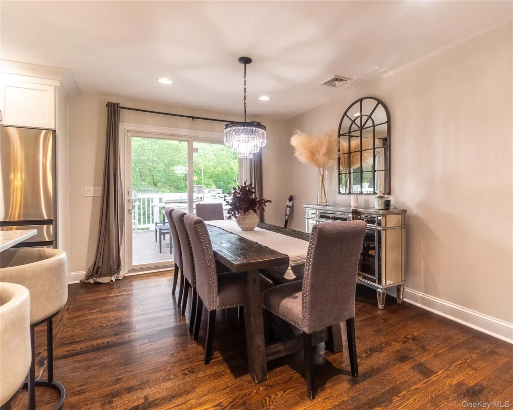 63 Dixon Road Mahopac NY 10512