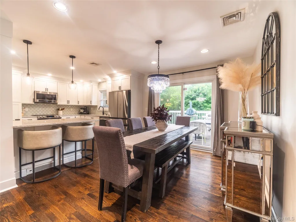 63 Dixon Road Mahopac NY 10512