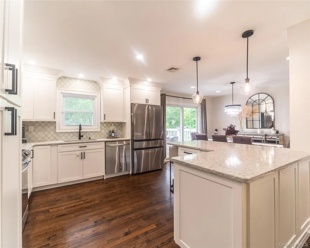 63 Dixon Road Mahopac NY 10512