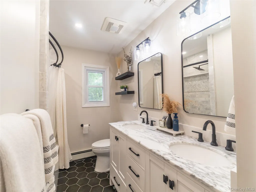 63 Dixon Road Mahopac NY 10512