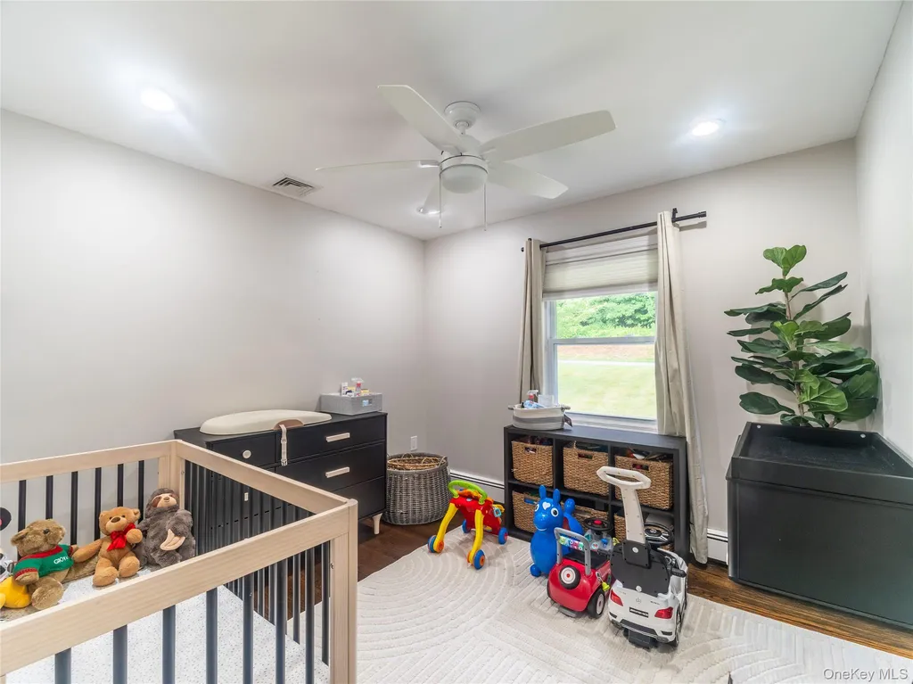 63 Dixon Road Mahopac NY 10512