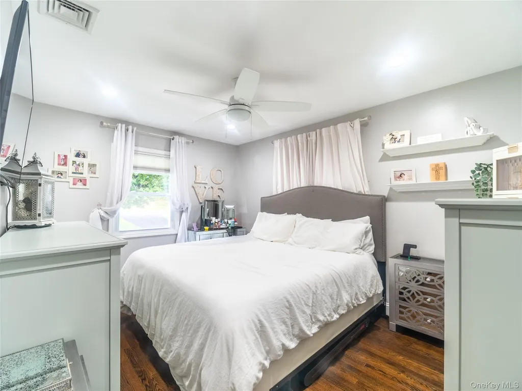 63 Dixon Road Mahopac NY 10512