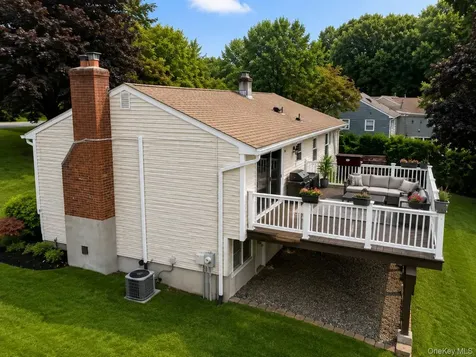 63 Dixon Road Mahopac NY 10512