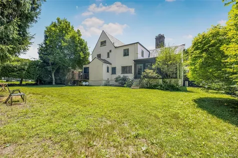133 Bon Air Avenue New Rochelle NY 10804