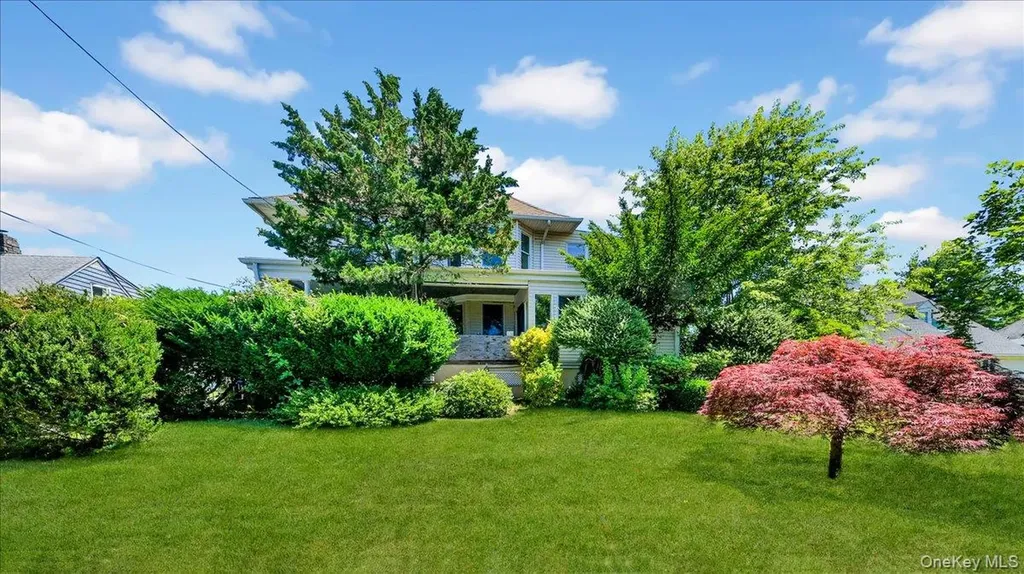 228 Weyman Avenue New Rochelle NY 10805