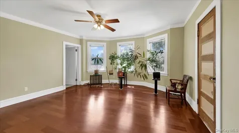 228 Weyman Avenue New Rochelle NY 10805
