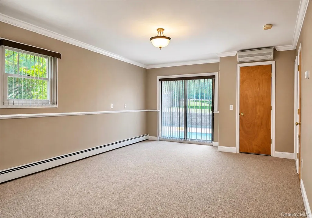 21 Vailshire Circle Nanuet NY 10954