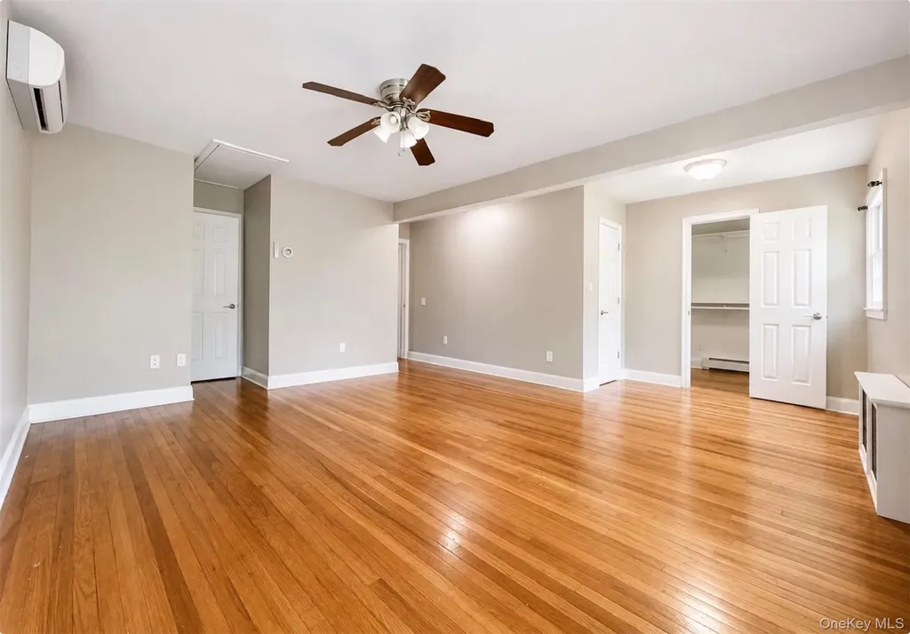 21 Vailshire Circle Nanuet NY 10954