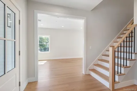 17 Island Parkway Island Park NY 11558