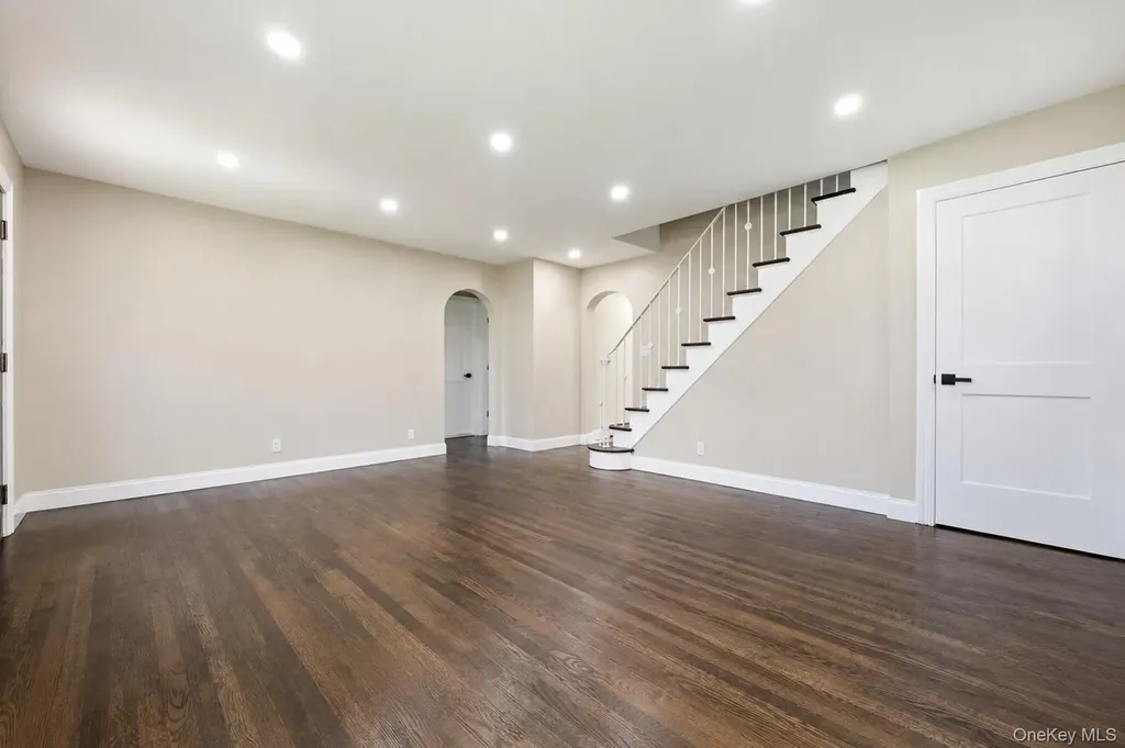 48 Flower Street Hicksville NY 11801