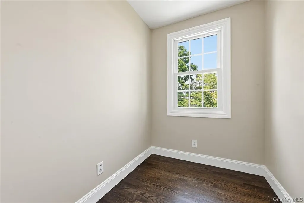 48 Flower Street Hicksville NY 11801