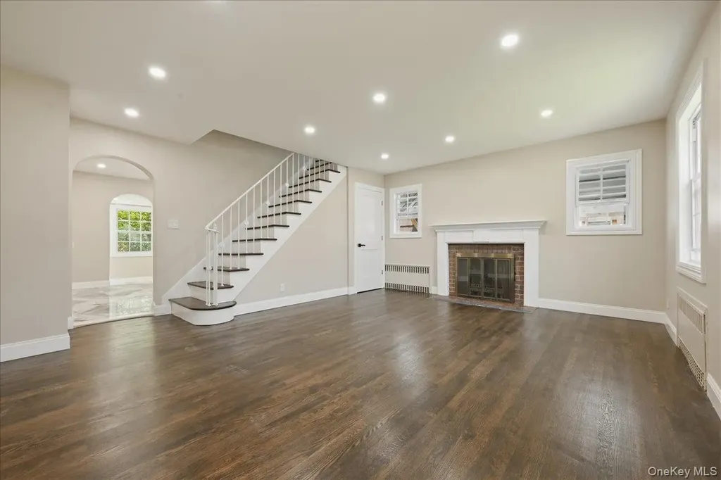 48 Flower Street Hicksville NY 11801