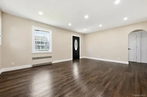 48 Flower Street Hicksville NY 11801