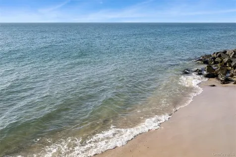 113 Duryea Avenue Montauk NY 11954
