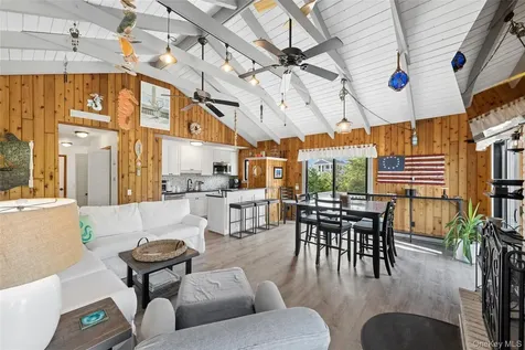 113 Duryea Avenue Montauk NY 11954