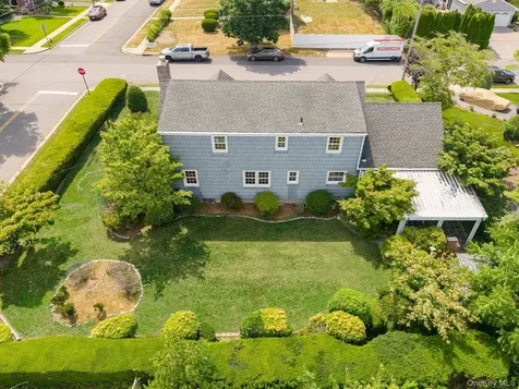 23 Spruce Street Farmingdale NY 11735