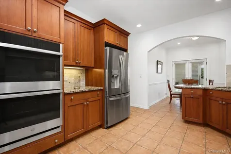 32 Beechwood Way Briarcliff Manor NY 10510