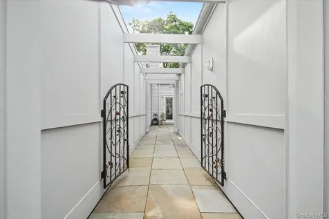 32 Beechwood Way Briarcliff Manor NY 10510