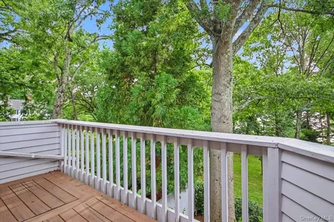 32 Beechwood Way Briarcliff Manor NY 10510