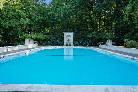 32 Beechwood Way Briarcliff Manor NY 10510