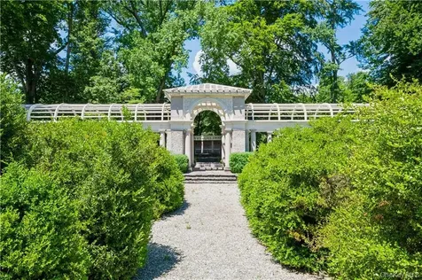 32 Beechwood Way Briarcliff Manor NY 10510