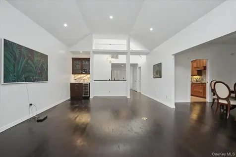 32 Beechwood Way Briarcliff Manor NY 10510