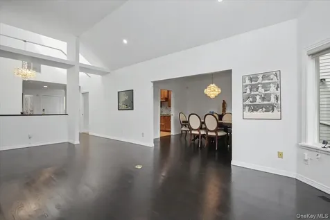 32 Beechwood Way Briarcliff Manor NY 10510