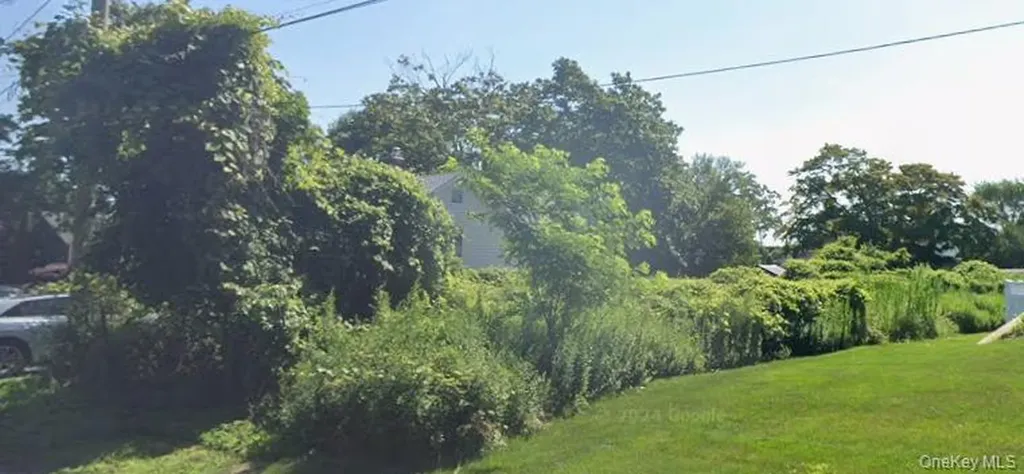 279 Clinton Avenue East Patchogue NY 11772