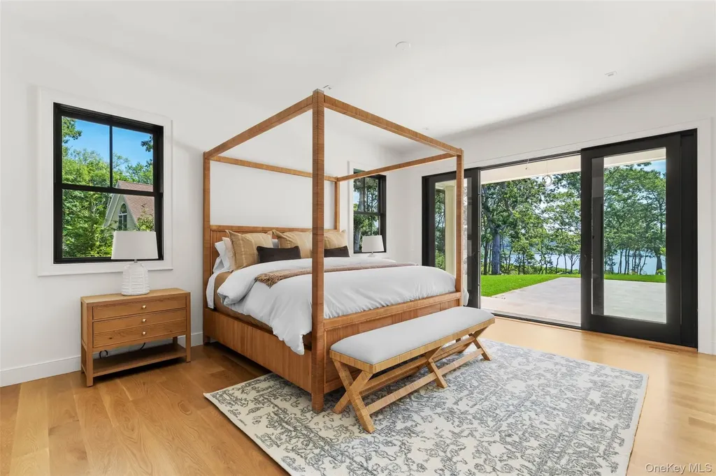 1775 Point Pleasant Road Mattituck NY 11952