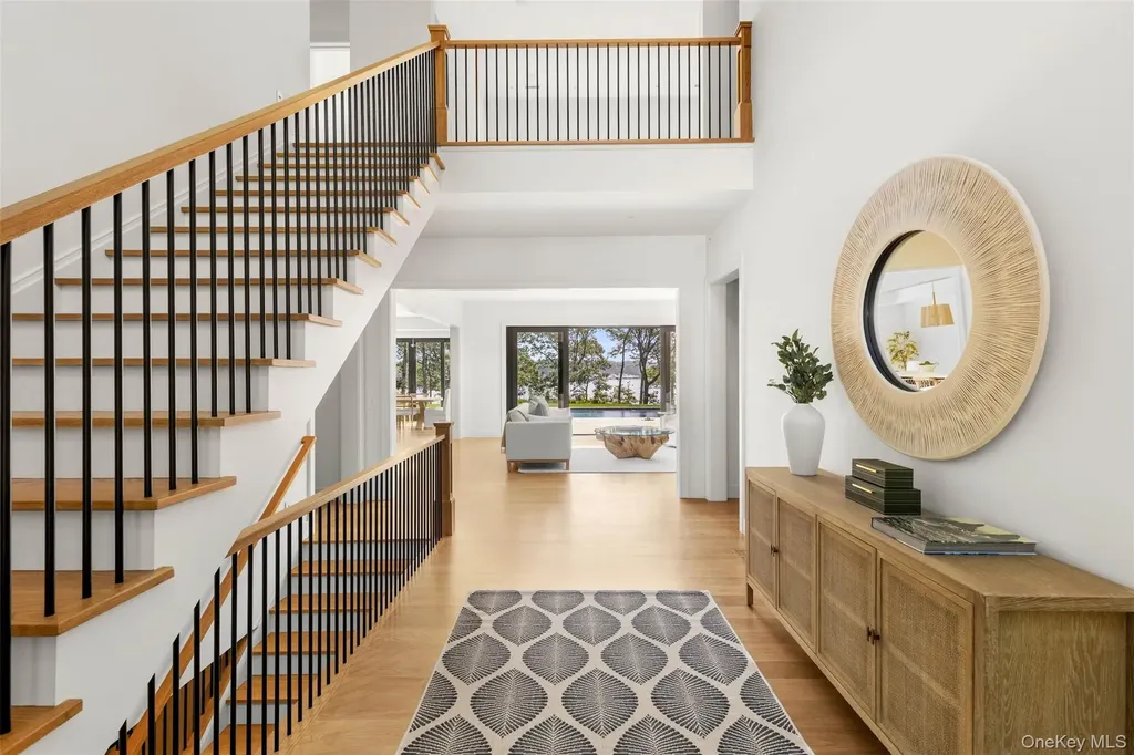 1775 Point Pleasant Road Mattituck NY 11952