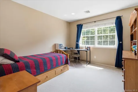 46 Oceanview Boulevard Manorville NY 11949